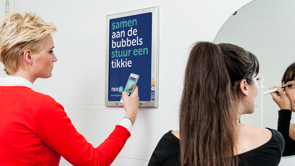 Altermedia ABN-AMRO Tikkie Toiletreclame WCreclame Toiletmedia Washroommedia