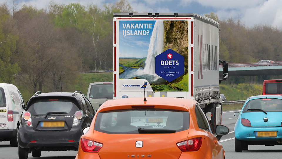 Altermedia Doets Reizen vrachtwagenreclame Trailerreclame Truck Advertising