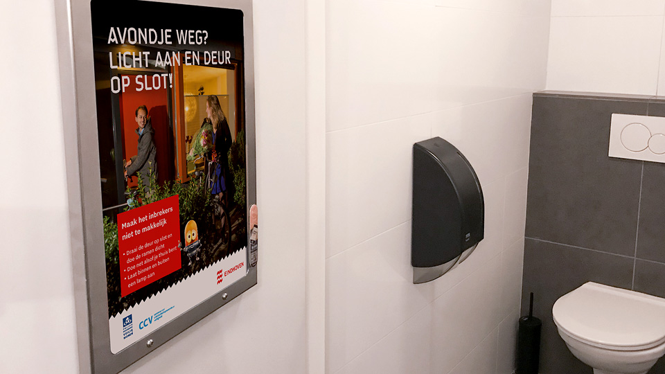 Altermedia Gemeente Eindhoven WCreclame toiletmedia Washroom media