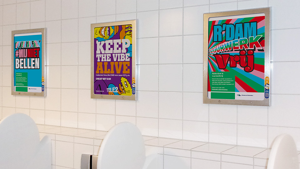 Altermedia Gemeente Rotterdam WCreclame toiletmedia Washroom media