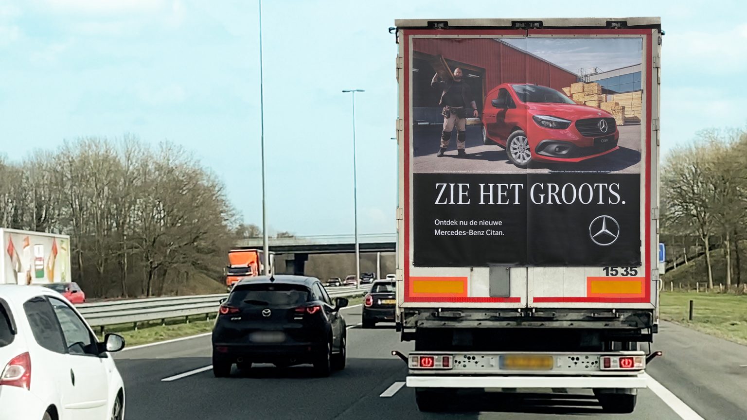 Altermedia Mercedes_Benz Nederland BV Vrachtwagenreclame Truck advertising