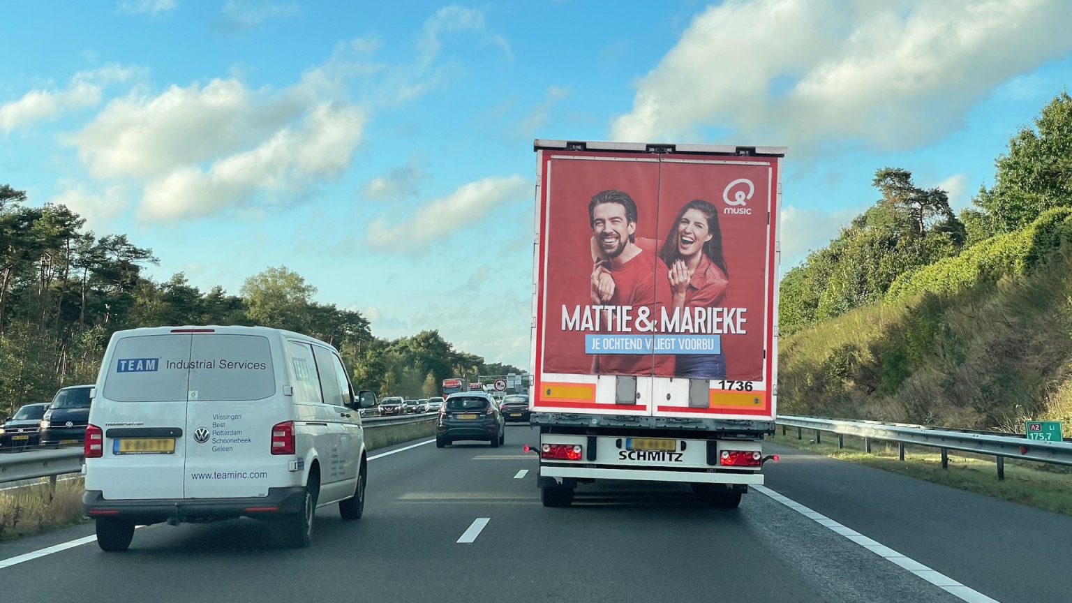 Altermedia DPG media Qmusic Vrachtwagenreclame Truck advertising